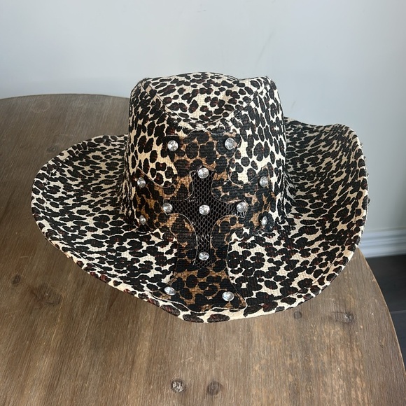 Leopard Print Paper Cowboy Hat with Cross & Crystal Studs Brown Women size M/L - Picture 4 of 16
